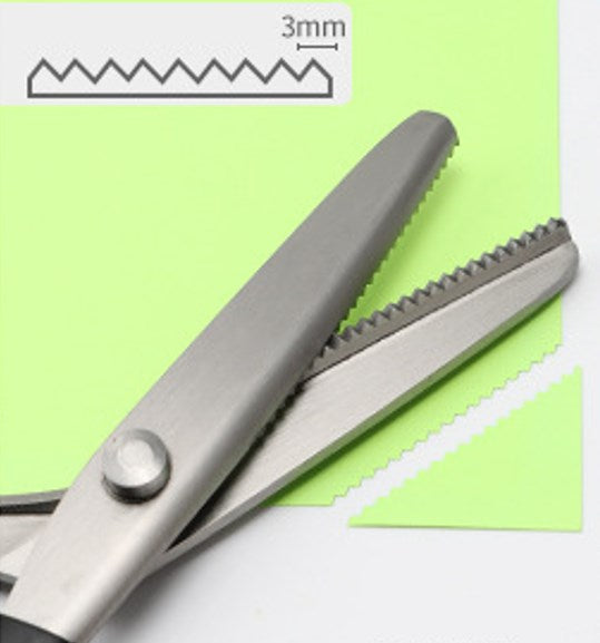 ✂️ 50% RABATT NU! Serrated Sewing Scissors – vassa tandade blad, ergonomisk design & mångsidig användning – perfekt för tyg, läder, papper och hantverk 🧵✨