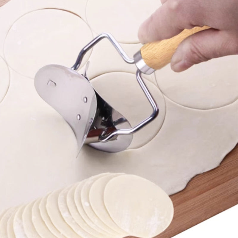 🔪🥟 50 % RABATT NU! ✨ Rostfri Degskärare för Dumplings – Skär Perfekt Runda Degbitar Snabbt & Enkelt 🍜🥟